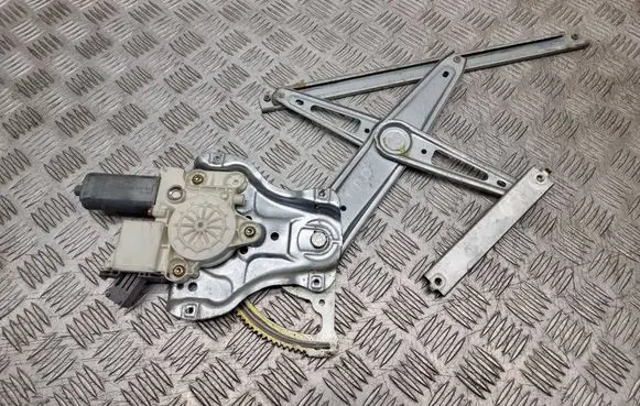 Toyota Avensis T250 Rear door window regulator with motor 0130822032