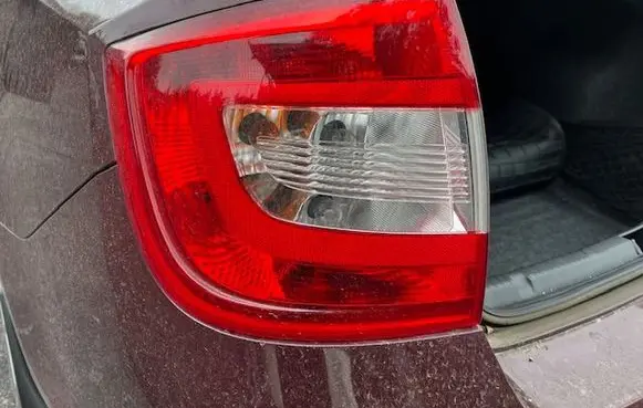 Skoda Rapid (NH) Rear/tail lights 
