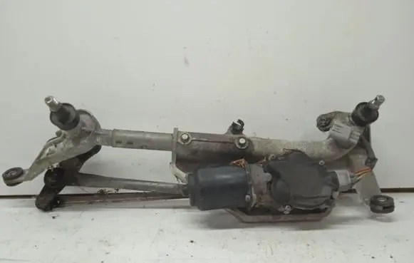 Honda CR-V Front wiper linkage and motor