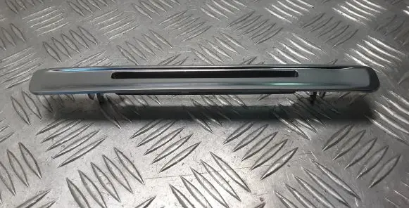 Volvo XC60 Radio/GPS head unit trim 30755359