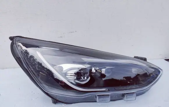 Ford Focus Headlight/headlamp JX7B13E016AJ