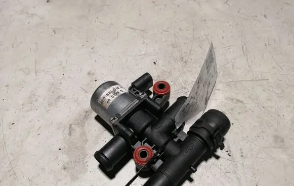Audi A6 S6 C7 4G Coolant heater control valve 8E0820035B