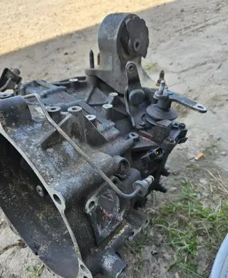 Mitsubishi Grandis Manual 6 speed gearbox