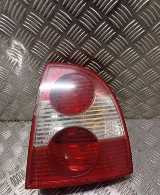 Volkswagen PASSAT B5.5 Rear/tail lights 3B5945096AE
