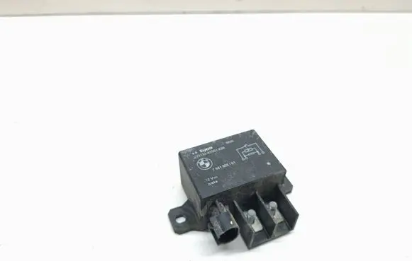 BMW X5 E70 Coolant fan relay 7661503