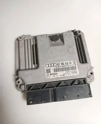 Audi A1 Engine control unit/module 03C906016CG 03C906016BG 0261S06551