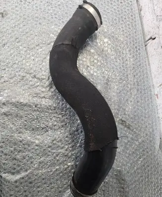 Intercooler hose/pipe