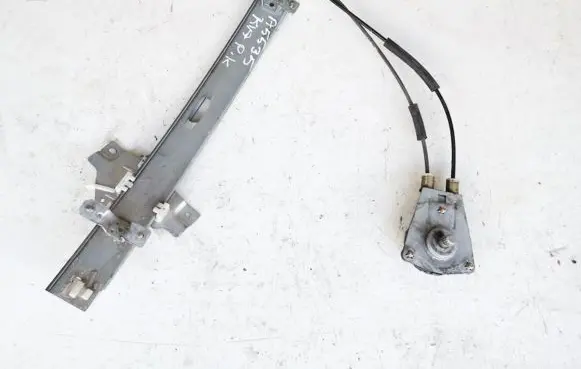 KIA Spectra Sliding door window regulator with motor