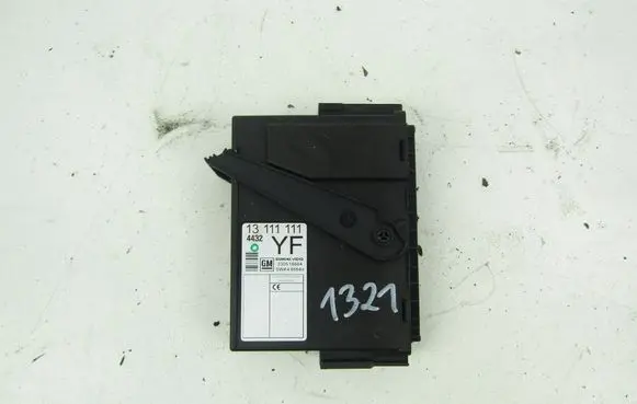 Opel Meriva A Central body control module 13111111YF