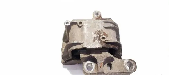 Volkswagen PASSAT B6 Engine mount bracket 1k0199262p