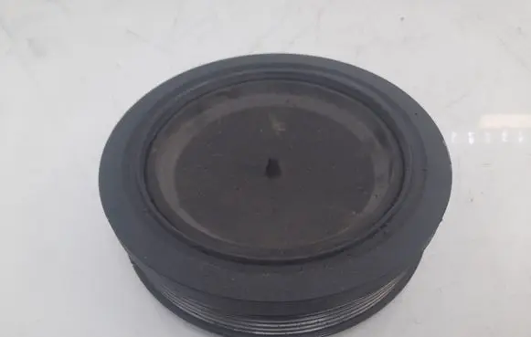 Volkswagen Golf V Crankshaft pulley 03G105243 038105278A
