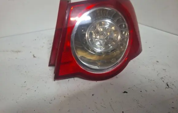 Volkswagen PASSAT B6 Rear/tail lights
