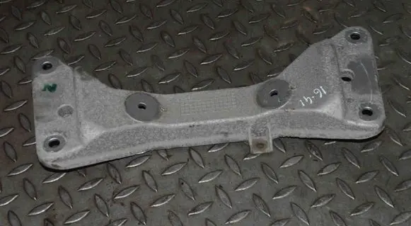 BMW 4 F32 F33 Gearbox mounting bracket 6796605