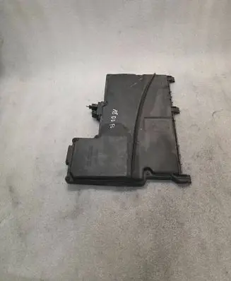 Audi A8 S8 D2 4D Fuse box cover 4D1937128