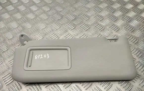 Toyota RAV 4 (XA40) Sun visor