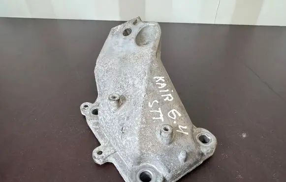 Dodge Durango Engine mounting bracket 68275987AA
