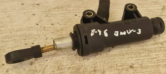 Clutch master cylinder
