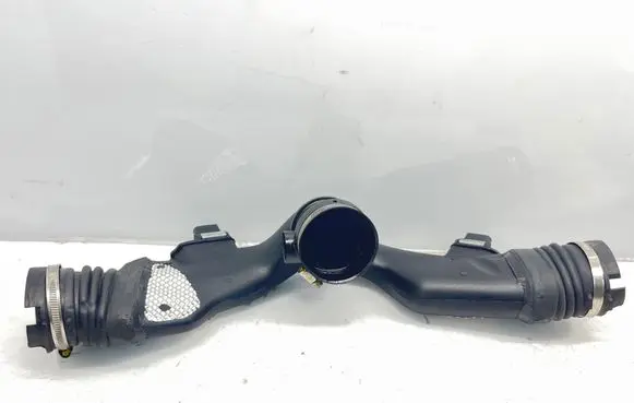 Mercedes-Benz ML W164 Turbo air intake inlet pipe/hose A6420943497