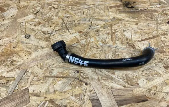 Volvo XC40 Engine coolant pipe/hose 32138733