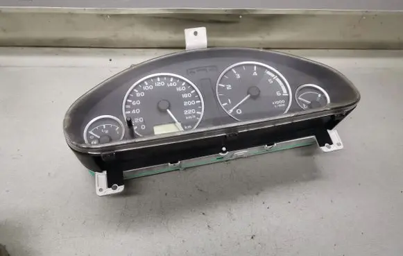 Hyundai Trajet Speedometer (instrument cluster) 216745454 21674545