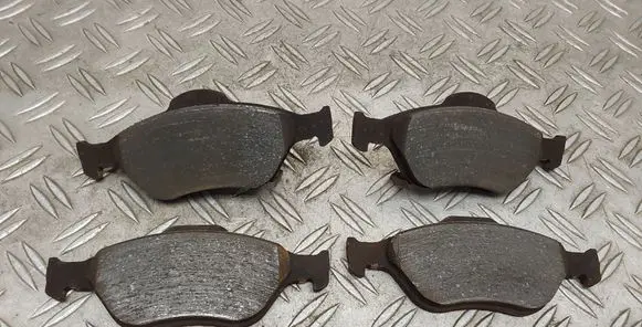 Toyota Yaris Brake pads (front) 