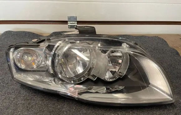 Audi A4 S4 B7 8E 8H Headlight/headlamp 8E0941004AK