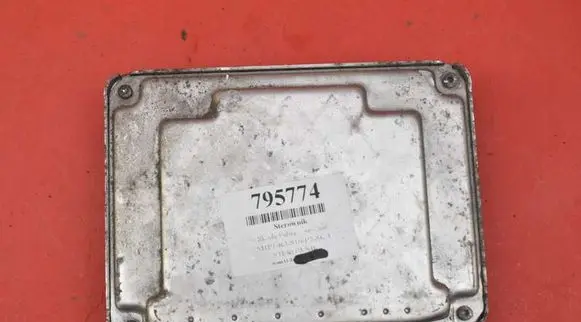 Skoda Fabia Mk2 (5J) Engine control unit/module ECU 038906019NS