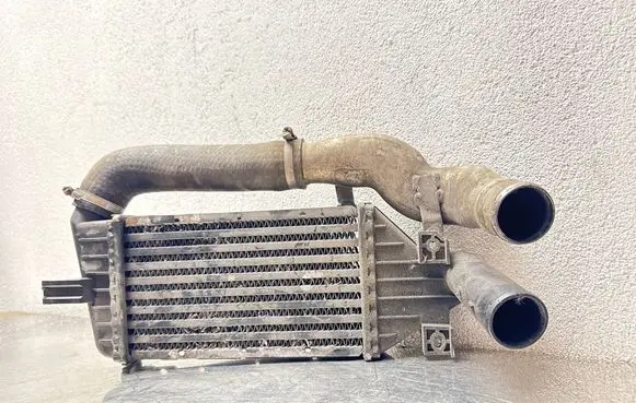 Opel Astra H Intercooler radiator 9129353 33629