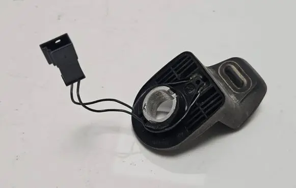 BMW 3 E90 E91 Tailgate glass/window release handle 9168129