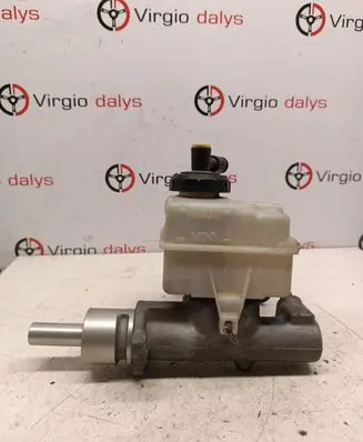 Master brake cylinder