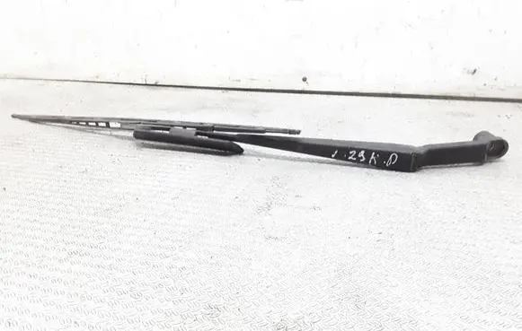 Mazda MPV Windshield/front glass wiper blade 