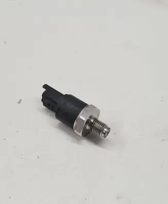Fuel pressure sensor