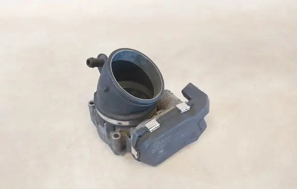 BMW X5 E70 Throttle valve 13547556118 7556118