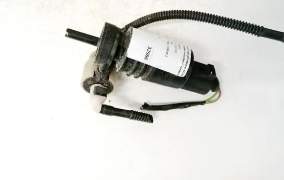 Volkswagen PASSAT B6 Windscreen/windshield washer pump 1K6955651