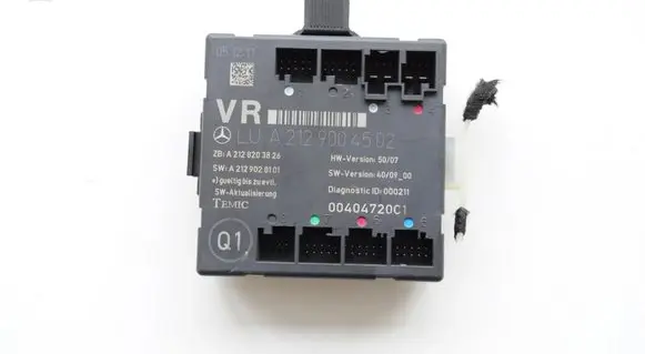 Mercedes-Benz E W212 Door control unit/module 2129004502