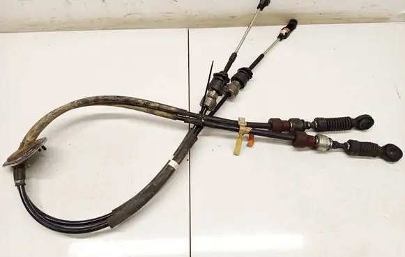 Mazda CX-7 Gear shift cable linkage 
