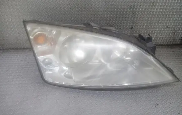 Ford Mondeo Mk III Headlight/headlamp 1S7113005AL