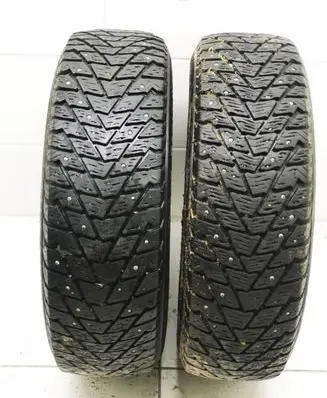 BMW 3 E46 R13 winter/snow tires with studs 16570R1379Q