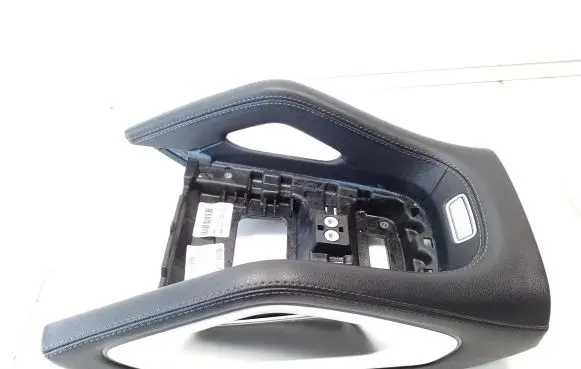 Mercedes-Benz GLE W167 Other center console (tunnel) element A1676801601