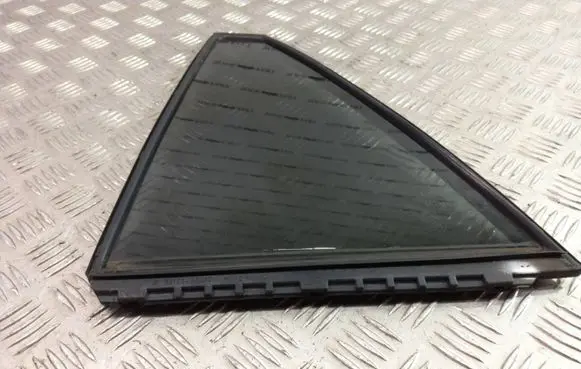 Lexus RX 300 Rear vent window glass 68189-48030