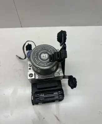 Volvo XC90 ABS Pump 31445476