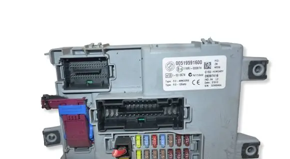 Fiat 500 Fuse module AM433RX