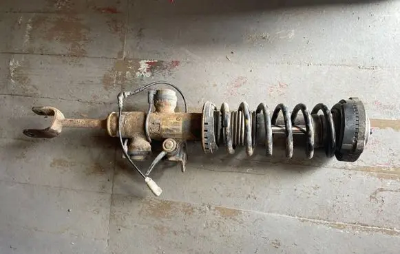 BMW 5 F10 F11 Front shock absorber/damper 6796977