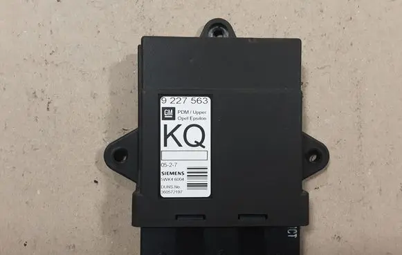 Opel Vectra C Door control unit/module 9227563