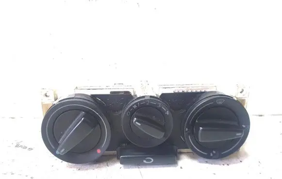 Volkswagen PASSAT B5 Air conditioner control unit module 1J0819045G