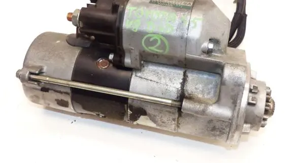 Toyota Land Cruiser (J200) Starter motor 428000-5641 28100-51071