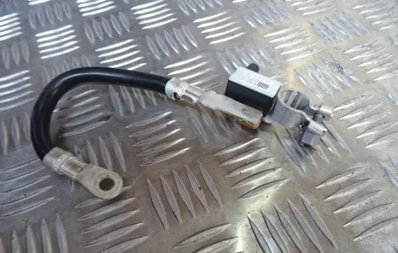 Mercedes-Benz GLE W167 Positive cable (battery) A0009057503