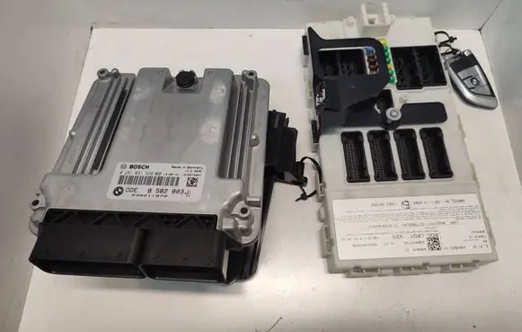 BMW X5 F15 Engine ECU kit and lock set 8582803