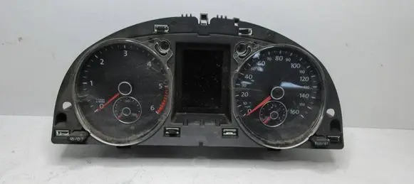 Volkswagen PASSAT B7 Speedometer (instrument cluster) 3AA920970J 017420