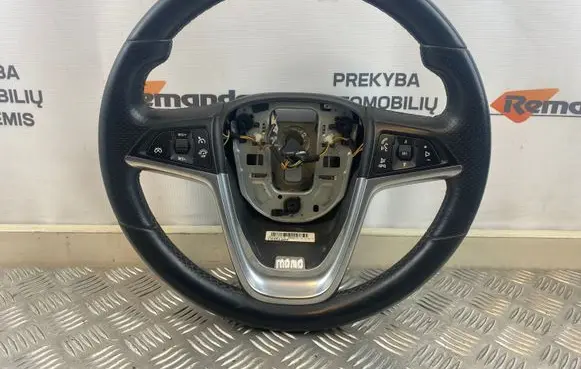 Opel Zafira C Steering wheel 13351022